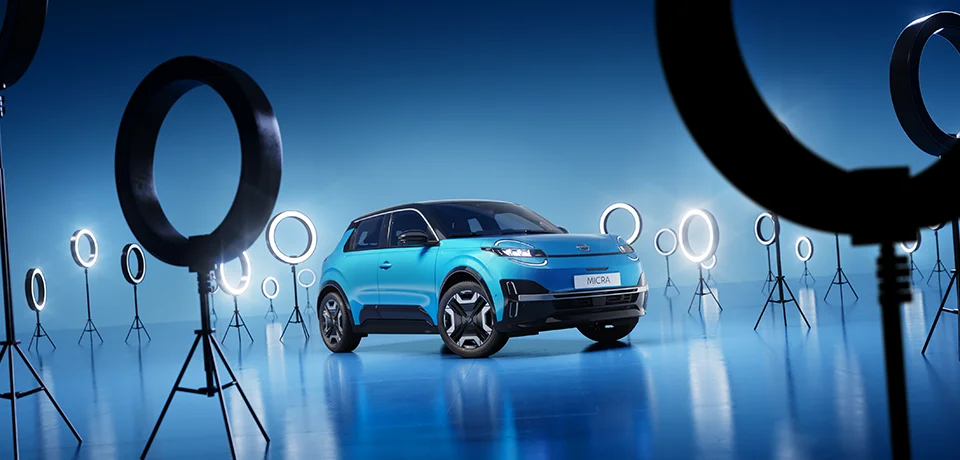 Nissan_micra_bi-ton_connectivite_lightshoot