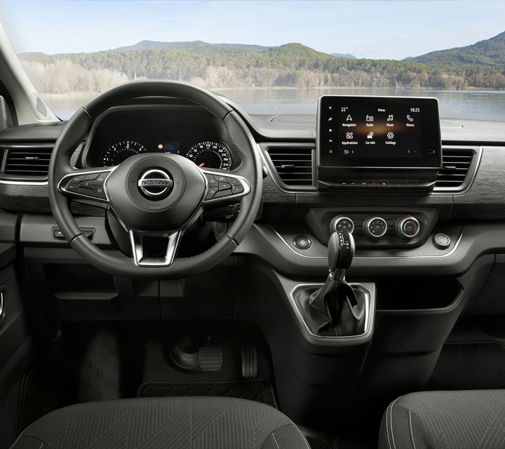 Nissan_Primastar_Combi_Interieur